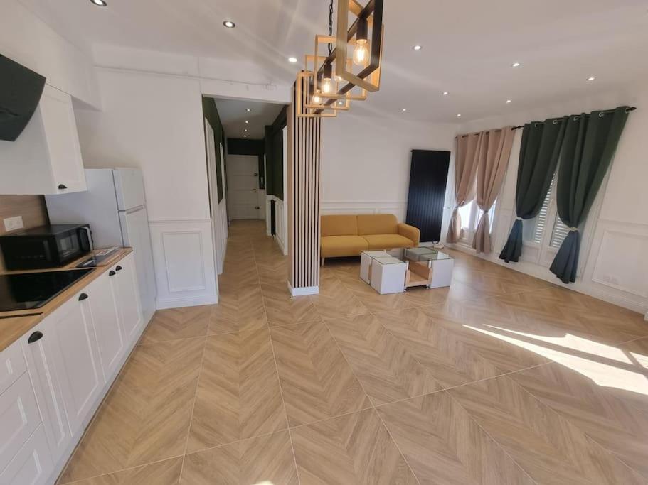 Location Appartement Beauvais Zewnętrze zdjęcie